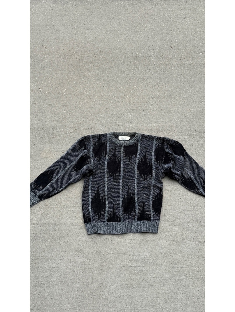 Vintage Jondel Medium Gray and Black Patterned Sweater Made in USA